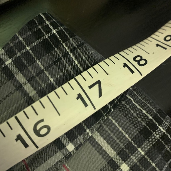 NEW. Shorts with pockets nwot - Picture 7 of 7